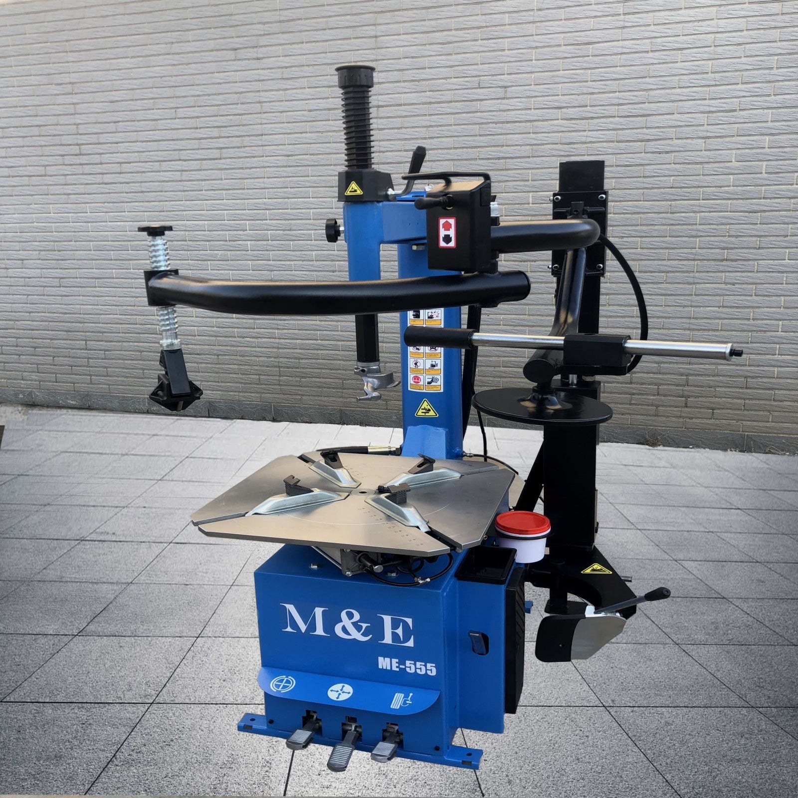 Autokato M&E ME-T555 Tire Changer Machine| 12 in–24 in Rim Capacity Tire Changer | Motor 2.0HP - Image 2