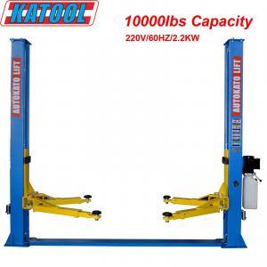 額装済/Car Lift Connecticut（クリス プライタス）/ポスター 額装済/Car Lift Connecticut（クリス プライタス）/ポスター